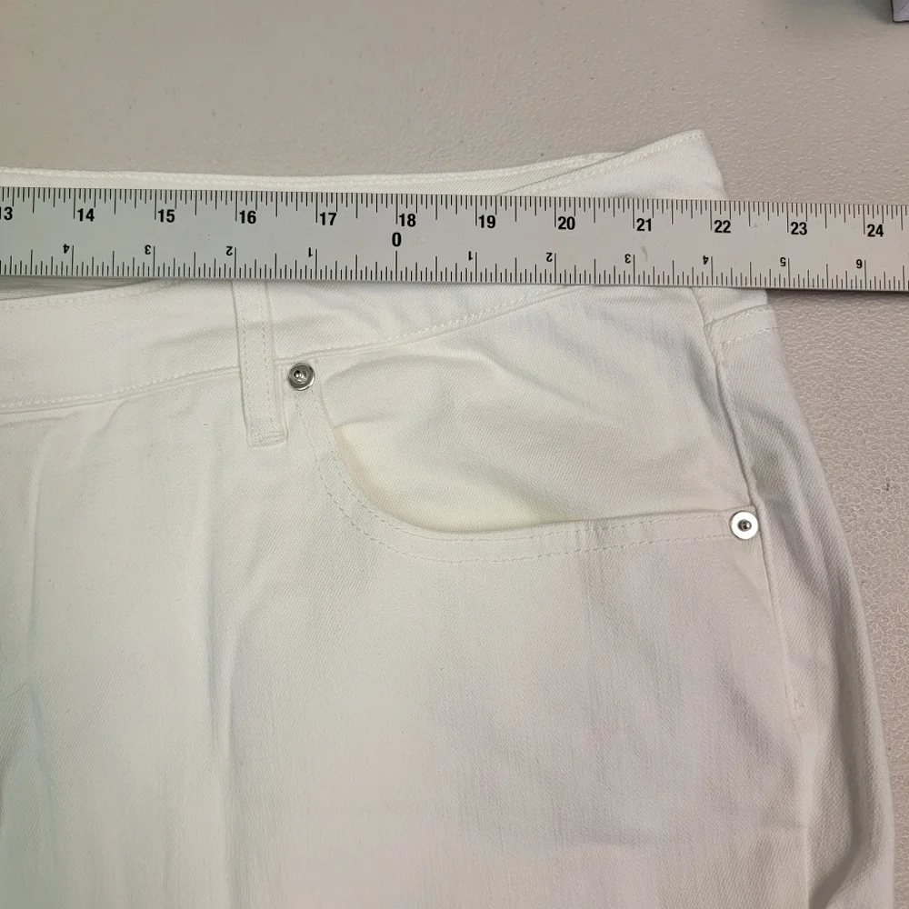 J Jason Wu‎ Colored Denim Straight Leg Cropped Jeans White Plus Size 24W - Picture 5 of 5